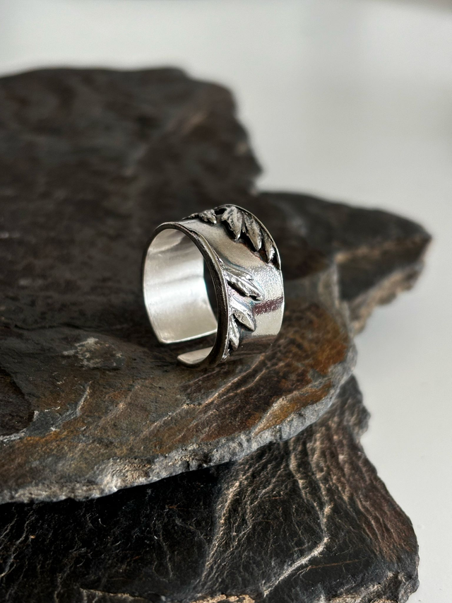 Botanical ring