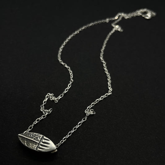 Geo I handmade silver fidget necklace, recycled sterling silver, crafted in Ireland, shipped across Europe